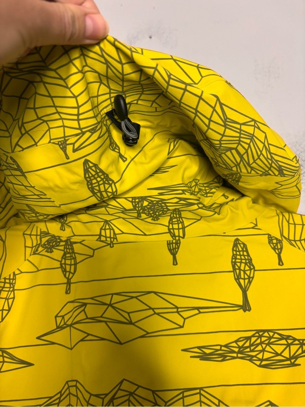 Burton AK 3L Sqwawk Softshell Yellow Printed Jacket, size XXL - Picture 9 of 16